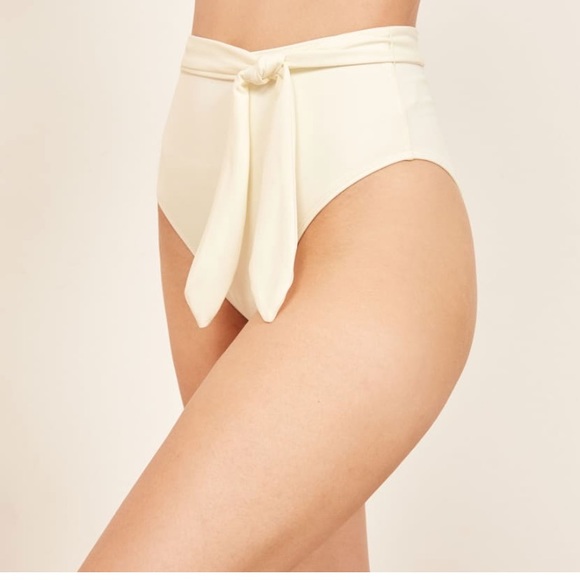 Reformation Other - Reformation Papaya bottoms in shell make an offer!